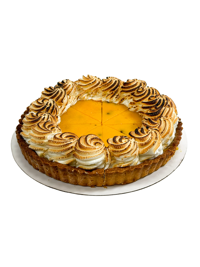 PASSION FRUITS AND MERINGUE CAKE